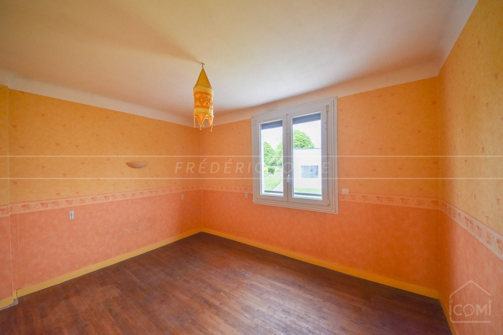 MAISON FAMILLIALE - A RENOVER - SANS VIS A VIS - SECTEUR CALME - GRAND HANGAR - photo 5